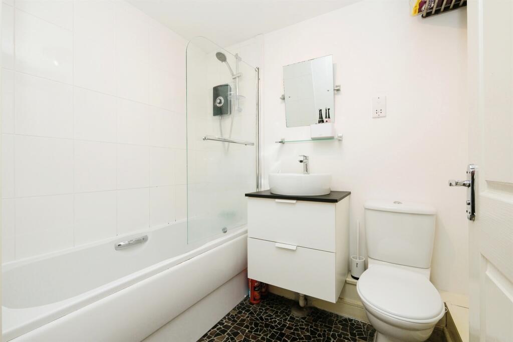 Additional image 10 of Navigation Drive, Bradford