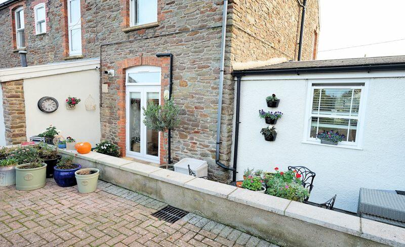 Additional image 8 of A superb 2 bedroom ground floor flat in Nailsea