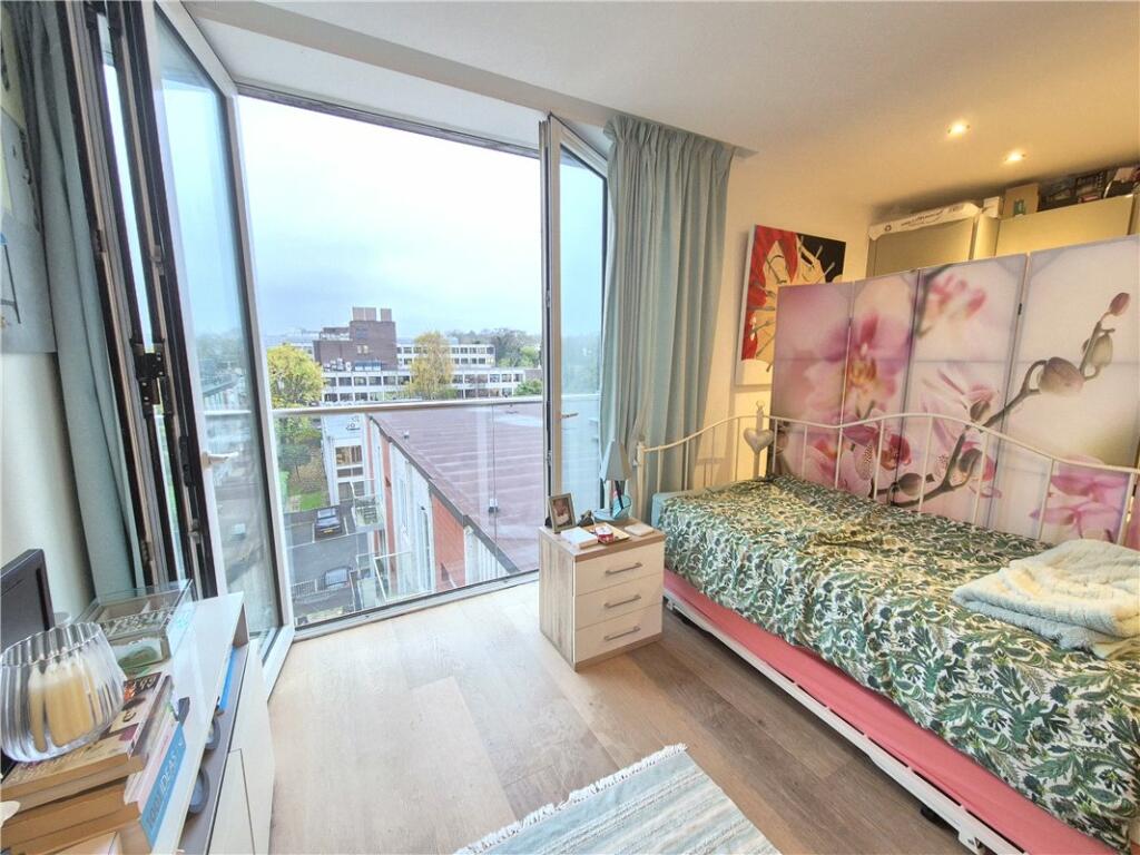 Additional image 5 of Knoll Rise, Orpington, BR6