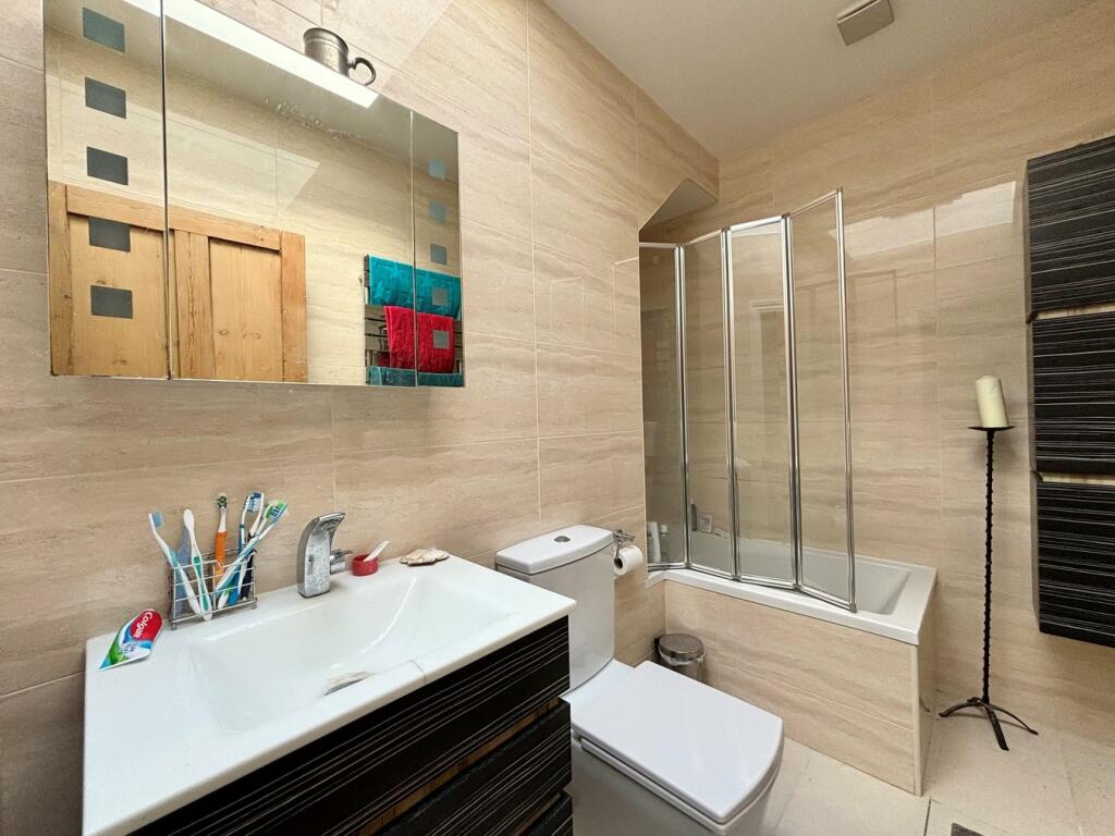 Additional image 5 of The Avenue, Beckenham, BR3