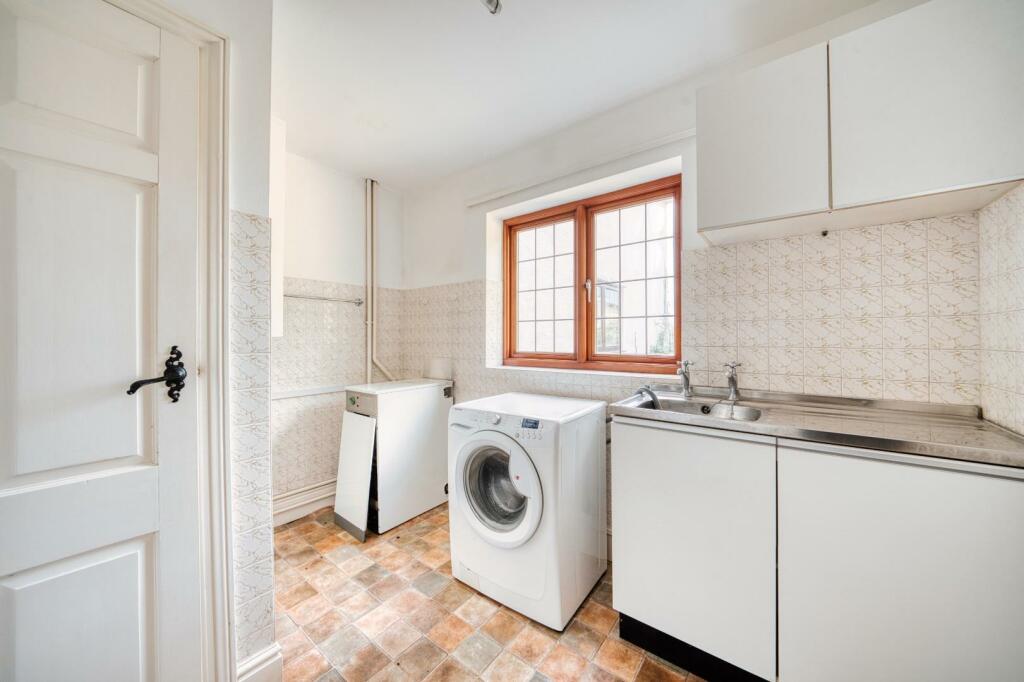 Additional image 16 of Charming cottage situated within 1/3 of an acre on the fringes of Claverham