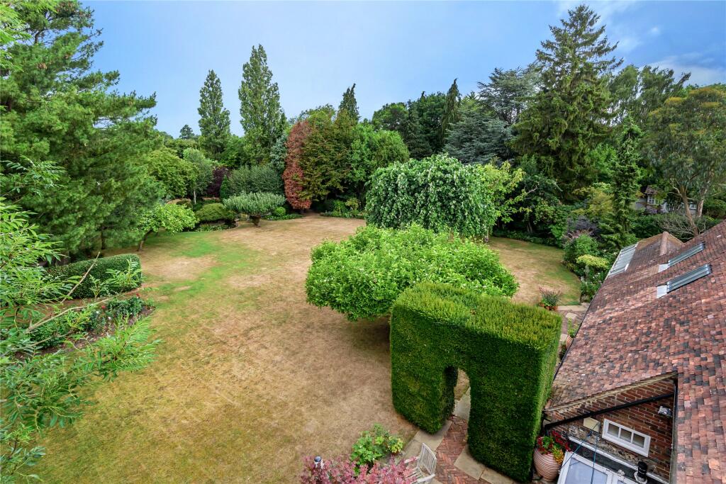 Additional image 29 of Leaves Green, Keston