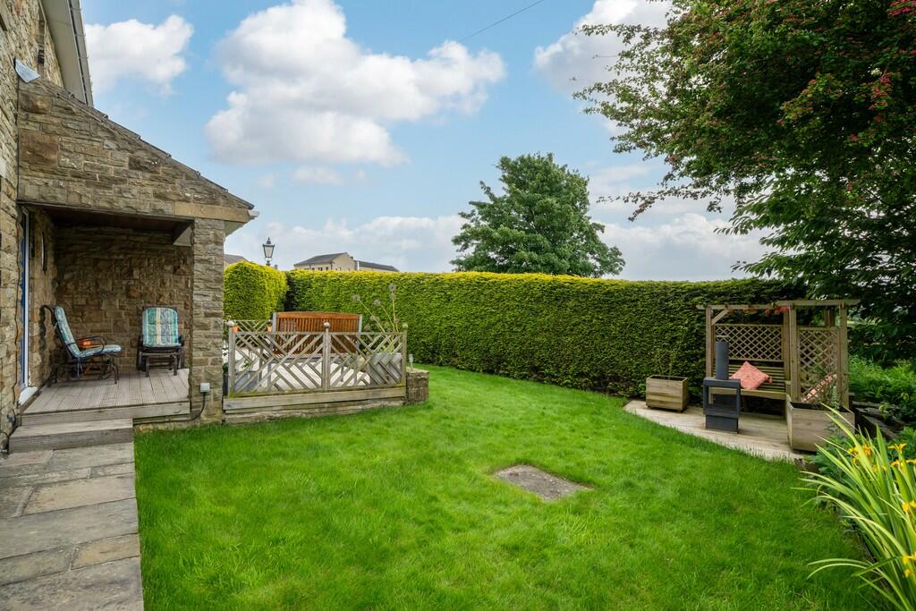 Additional image 23 of Furnace Lane, Birkenshaw