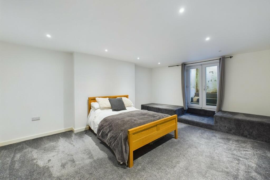 Additional image 10 of Victoria Road, Clevedon, North Somerset, BS21