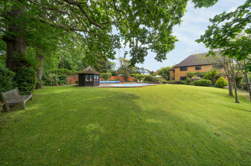 Additional image 8 of Fairway Gardens, Beckenham, BR3