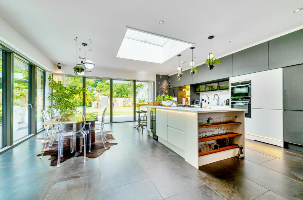 Additional image 2 of Ashgrove Avenue, Bristol, BS8