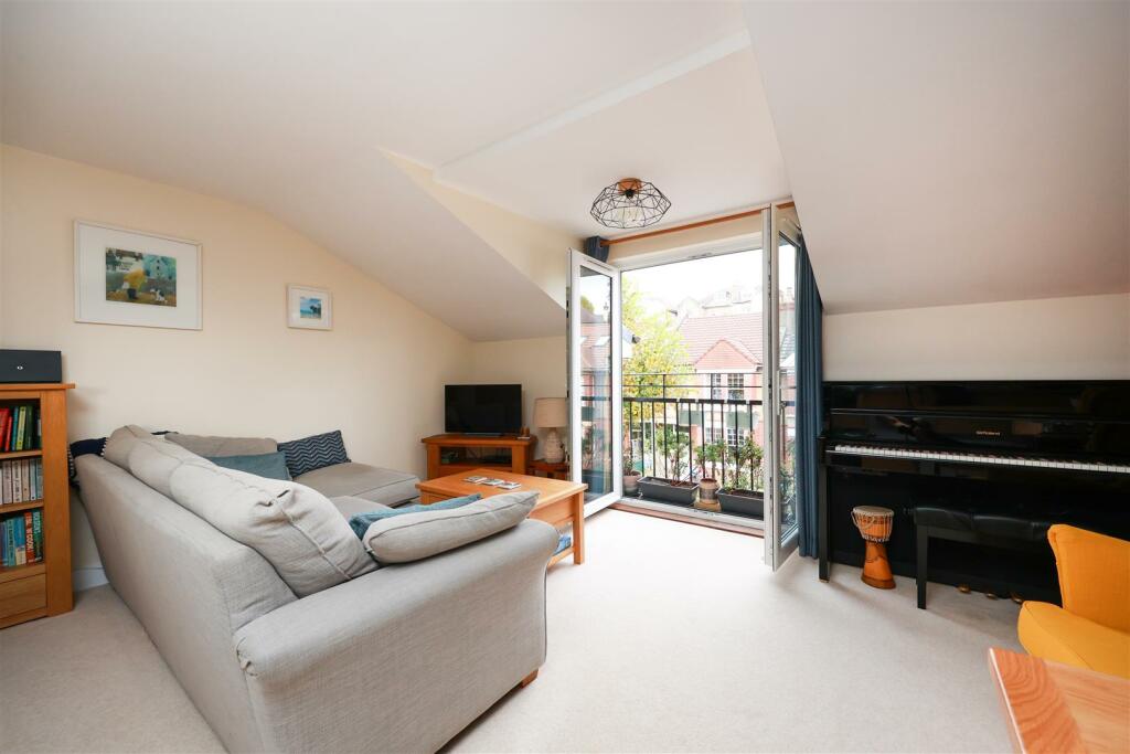 Additional image 5 of Claremont Avenue, Bishopston, Bristol