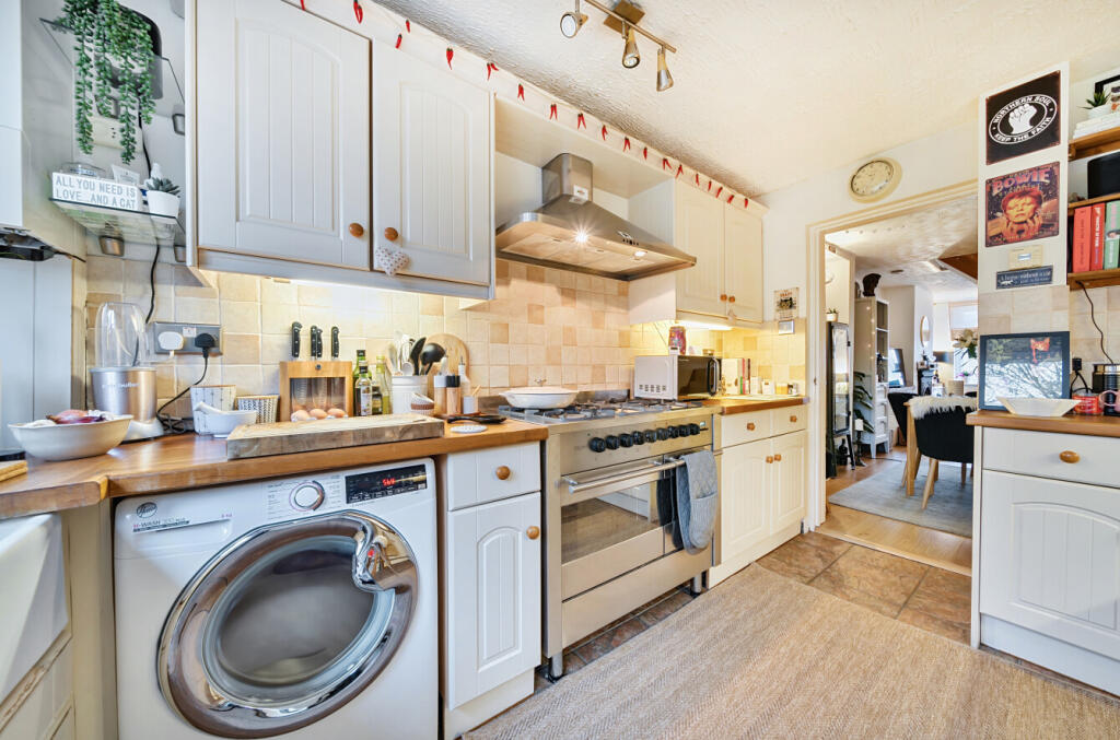 Additional image 18 of Henry Street, Bromley, BR1