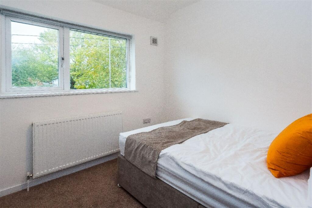 Additional image 5 of 4 bedroom Semi Detached House in Greystoke Avenue, Bristol