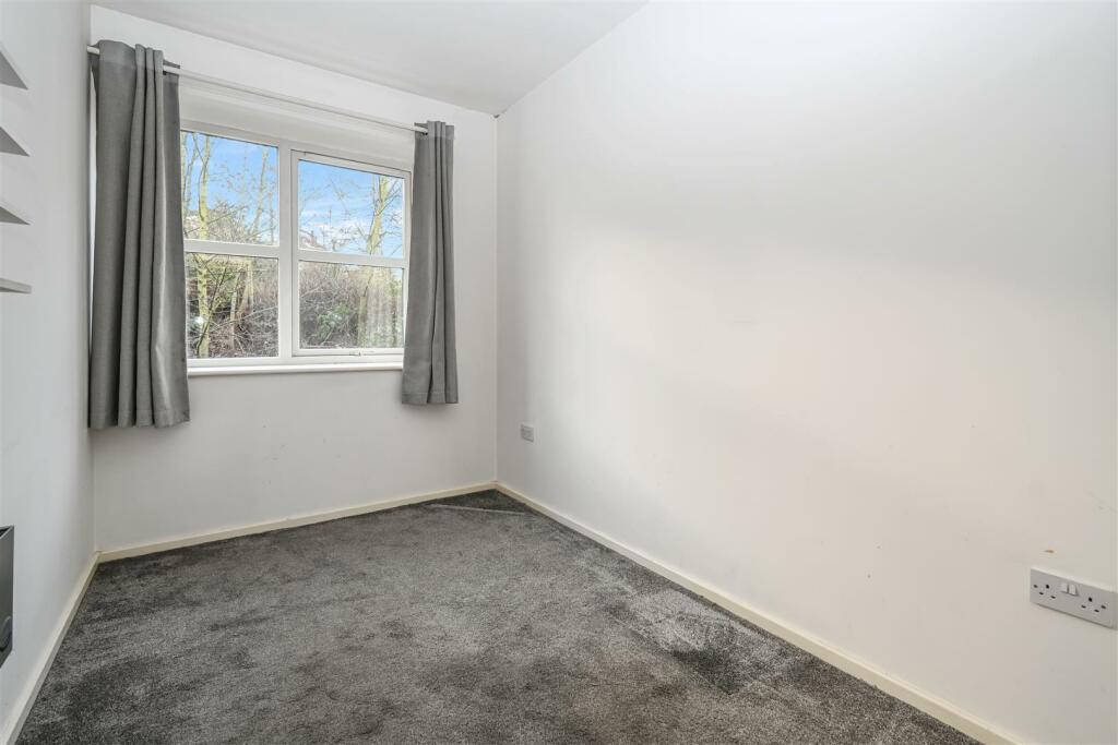 Additional image 4 of Brackendale Lodge, Bradford