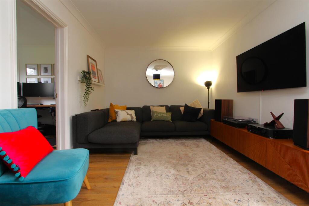 Additional image 13 of Hale Close, Hanham, Bristol