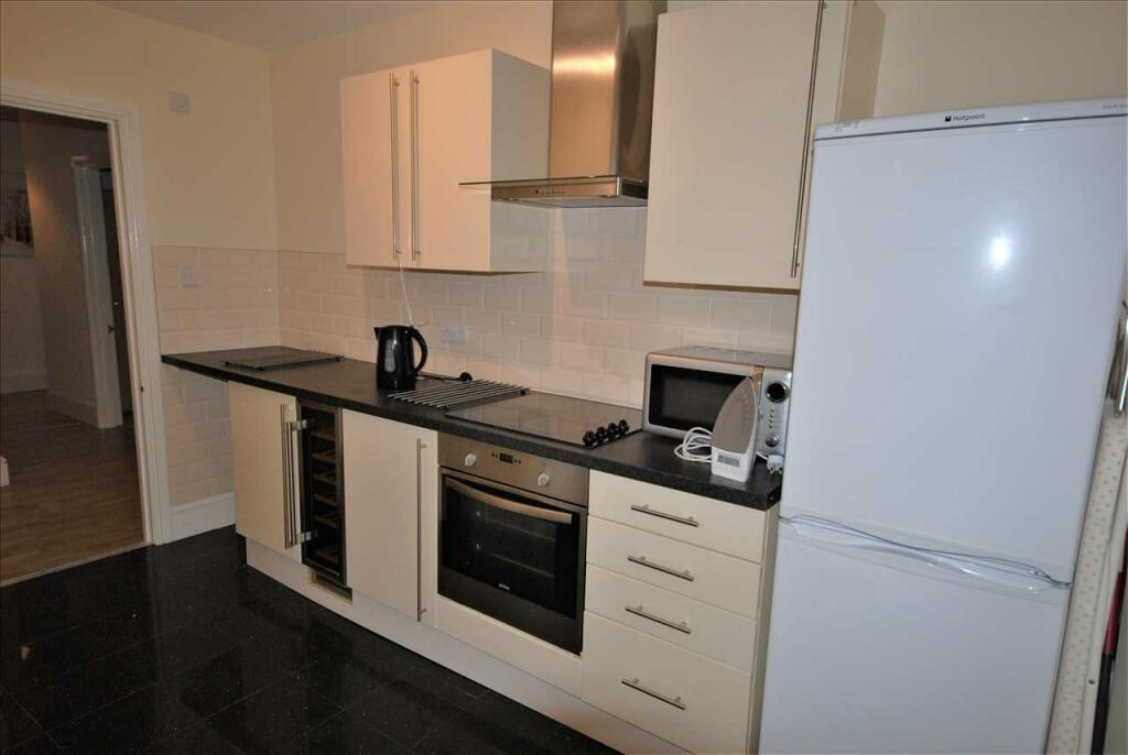 Additional image 3 of Garden Flat Clifton Down Road