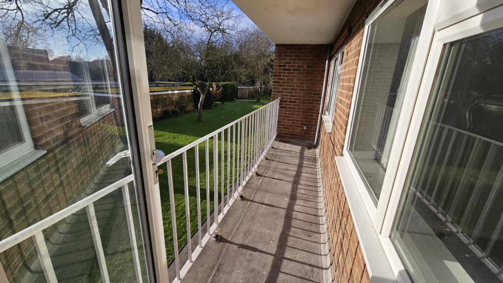 Additional image 8 of Foxgrove Road, Beckenham, BR3 5