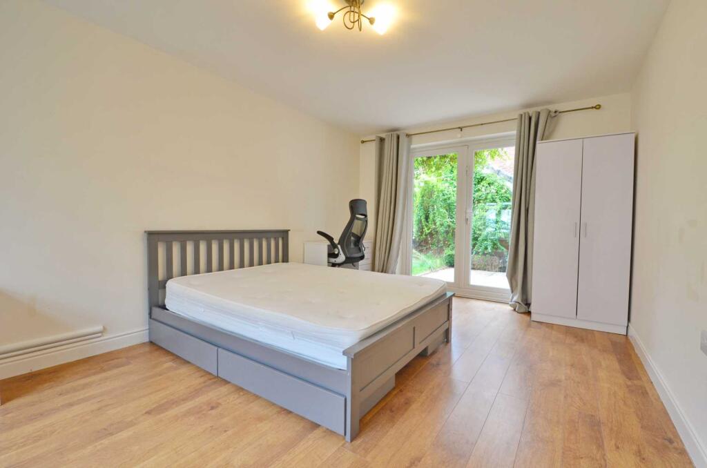 Additional image 7 of East Fields Road, Cheswick Village