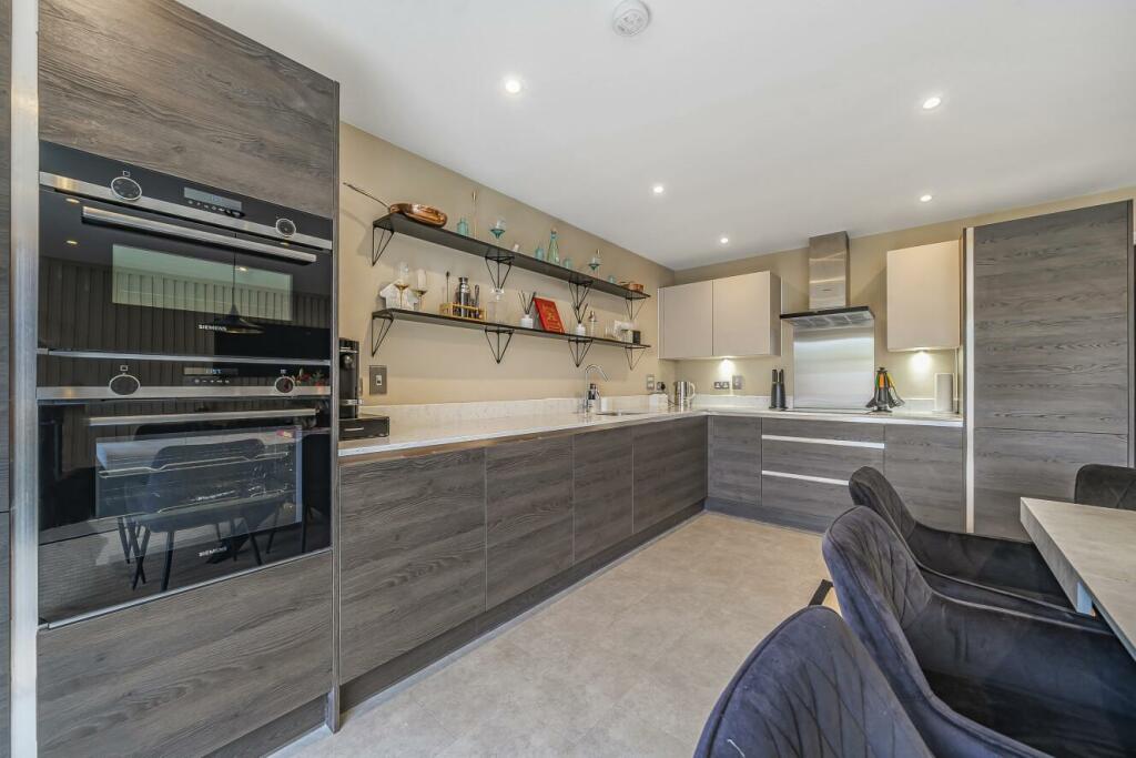 Additional image 7 of Roman Way, Beckenham