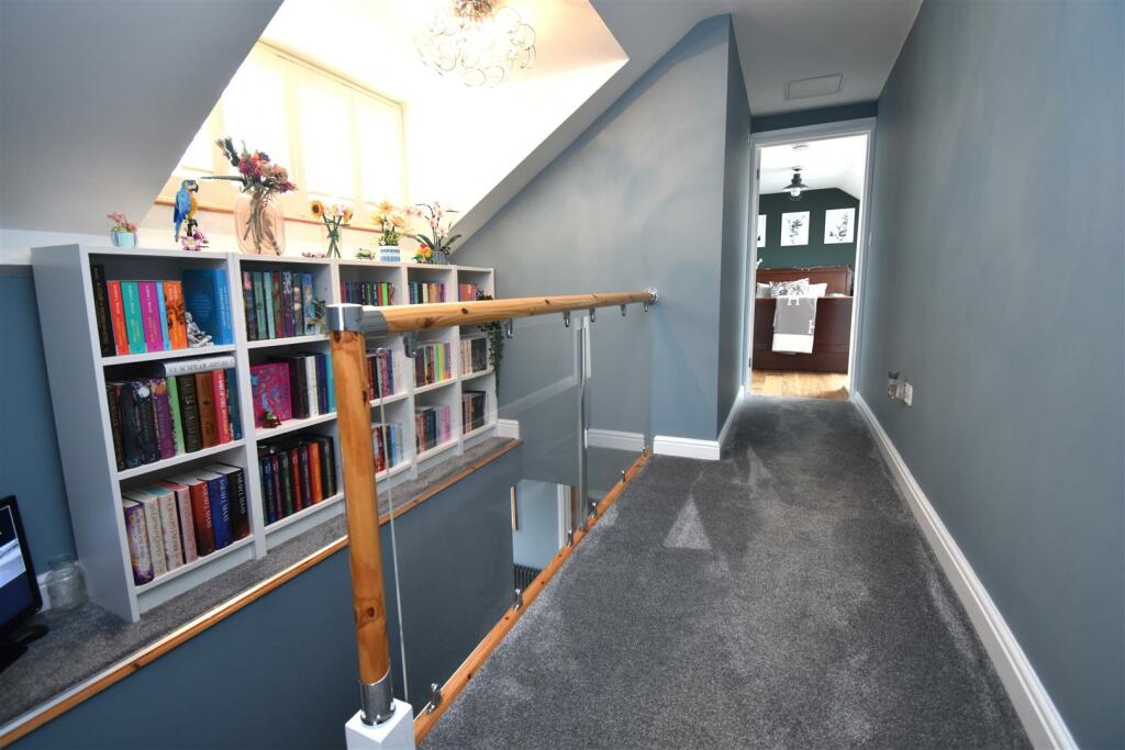 Additional image 18 of Combe Avenue, Portishead