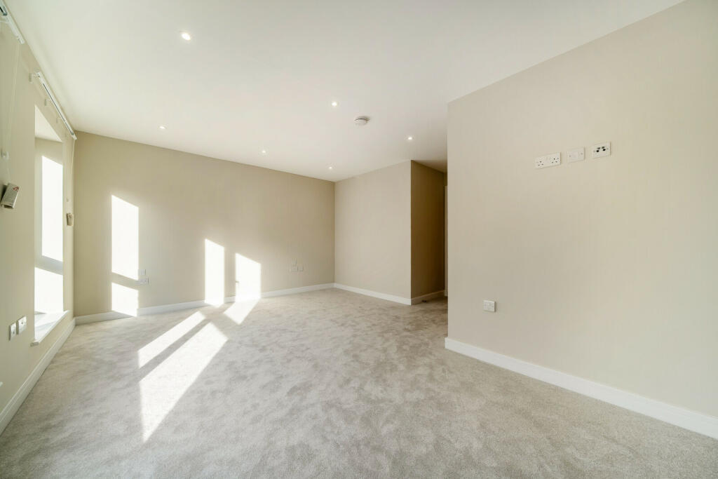 Additional image 15 of Coniston Road, Bromley