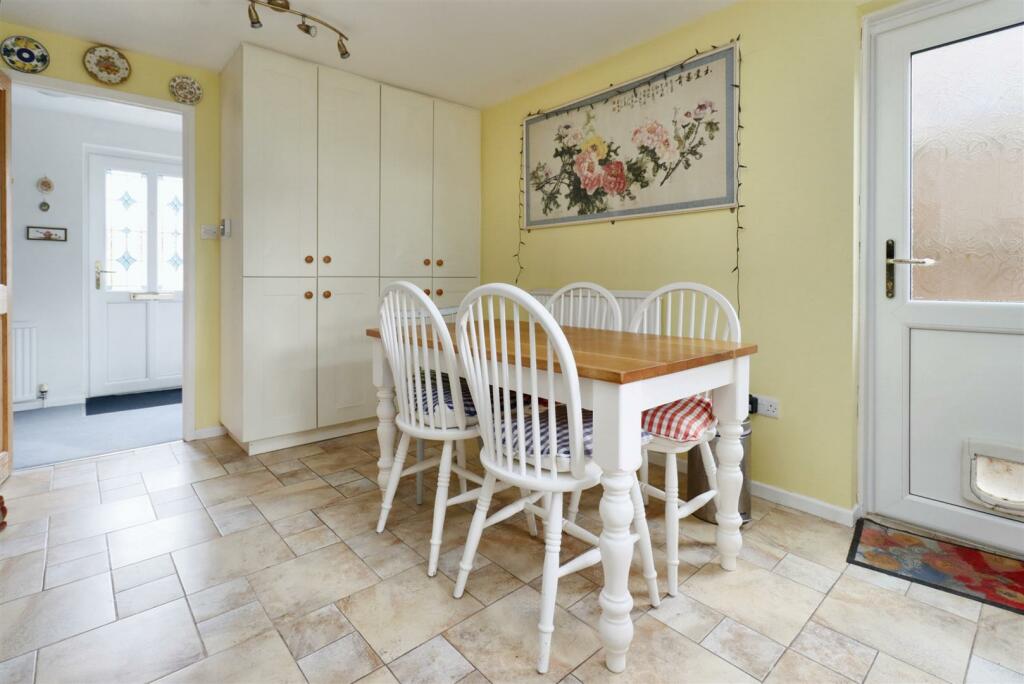 Additional image 15 of Position close to Clevedon Town Centre