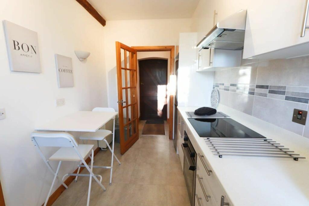 Additional image 20 of Stable Cottage, Washingpool Hill Road, Tockington, Bristol