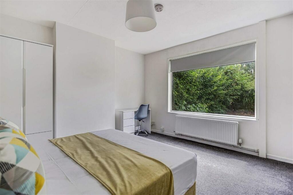 Additional image 11 of 4 bedroom End of Terrace House in Greystoke Avenue, Bristol