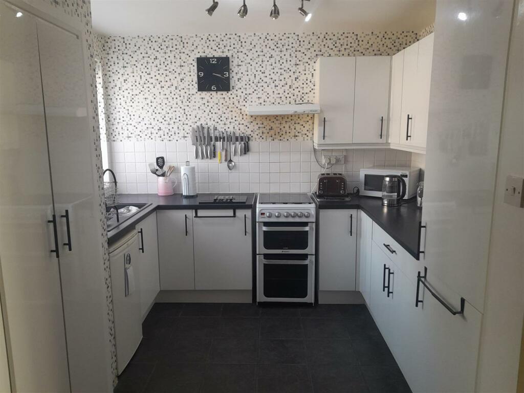 Additional image 2 of Lamberhurst Close, Orpington