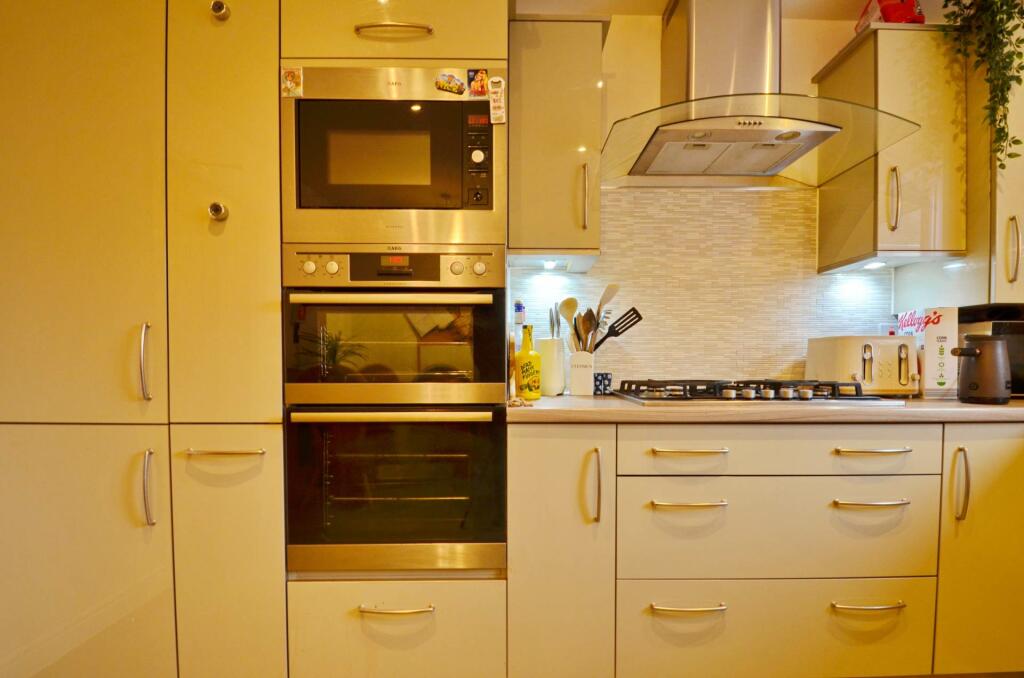 Additional image 3 of Durnford Avenue, Southville