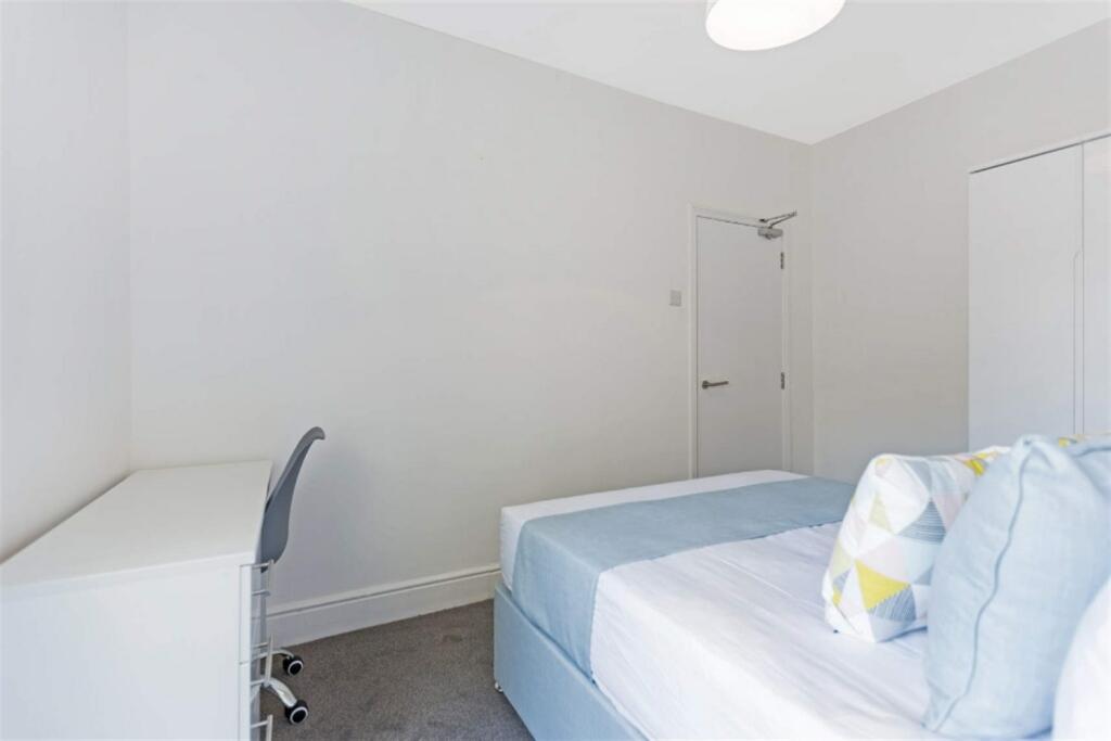 Additional image 6 of 4 bedroom Terraced House in Conway Road, Bristol