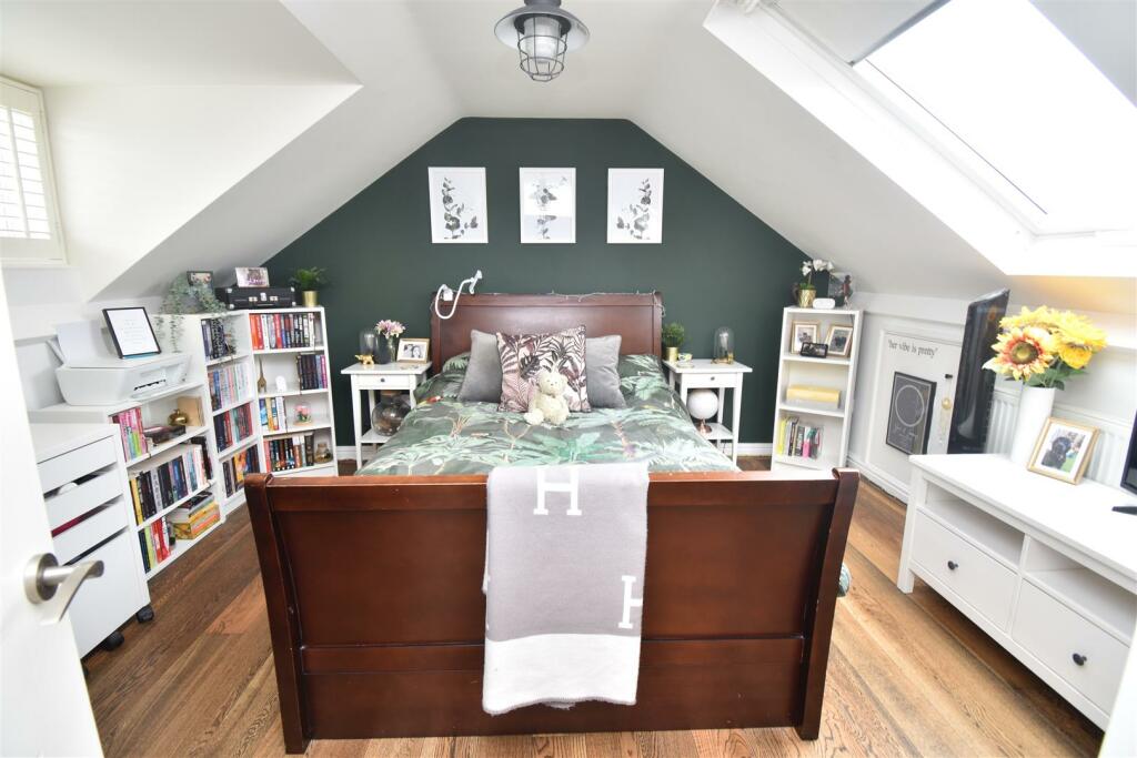 Additional image 25 of Combe Avenue, Portishead