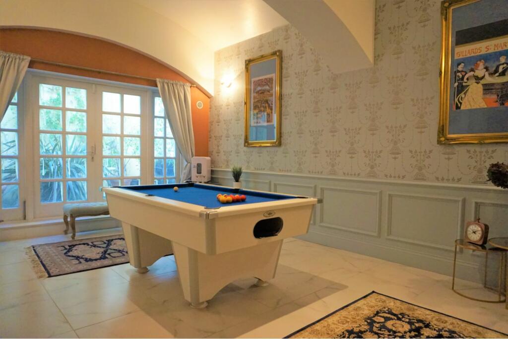 Additional image 15 of Susan Wood, chislehurst, BR7