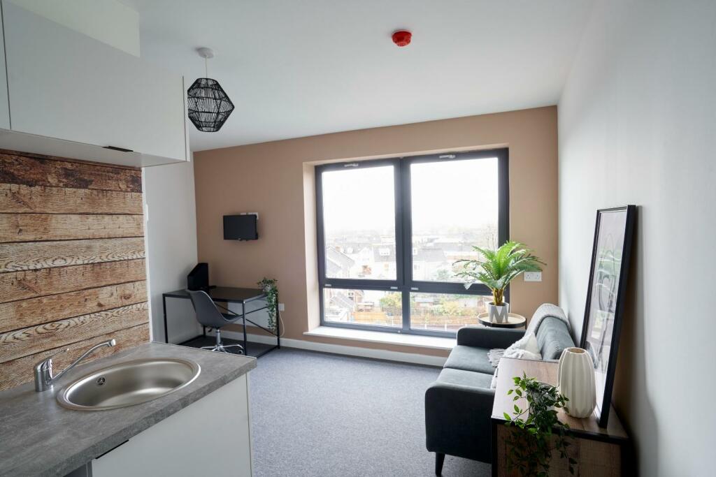 Additional image 31 of 98 Blackswarth Road, Three Crowns, Kings Court, Bristol