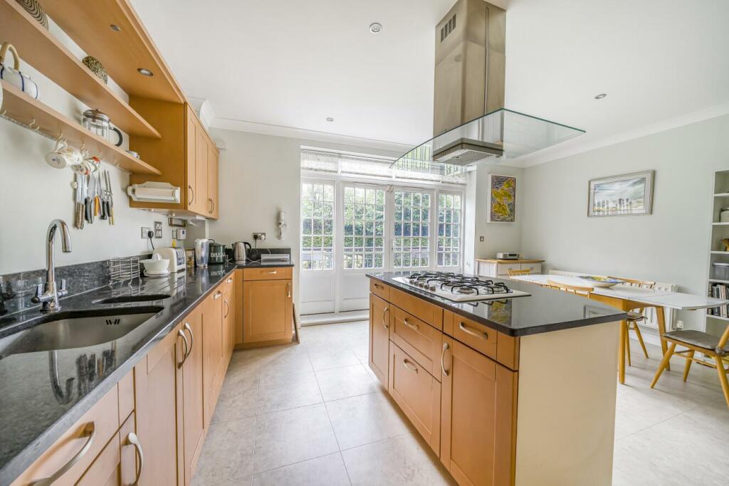 Additional image 16 of Kemnal Road, Chislehurst