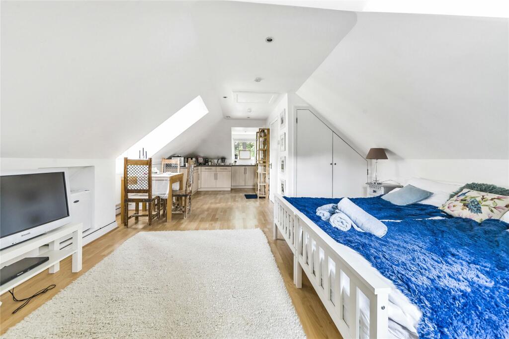 Additional image 22 of Wood Way, Farnborough Park