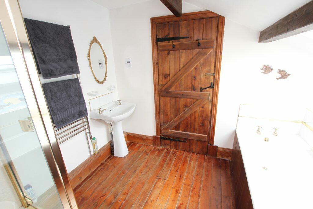 Additional image 17 of 4 bedroom barn conversion for sale – High Pole Barn, Sutton in Craven, BD20 7BE