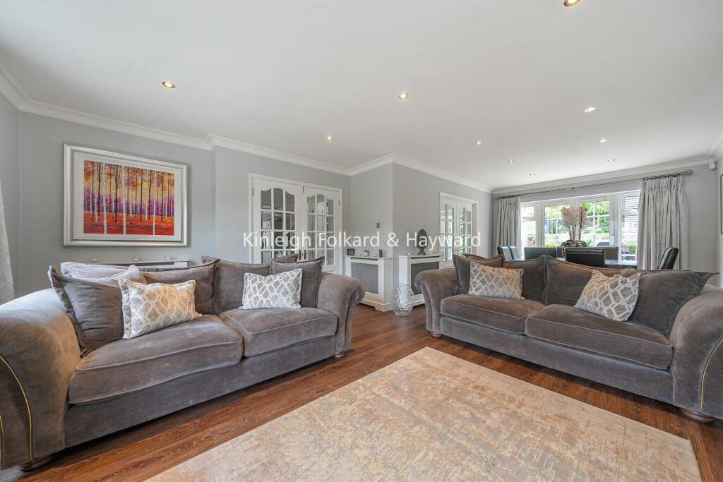 Additional image 14 of Pickwick Way, Chislehurst