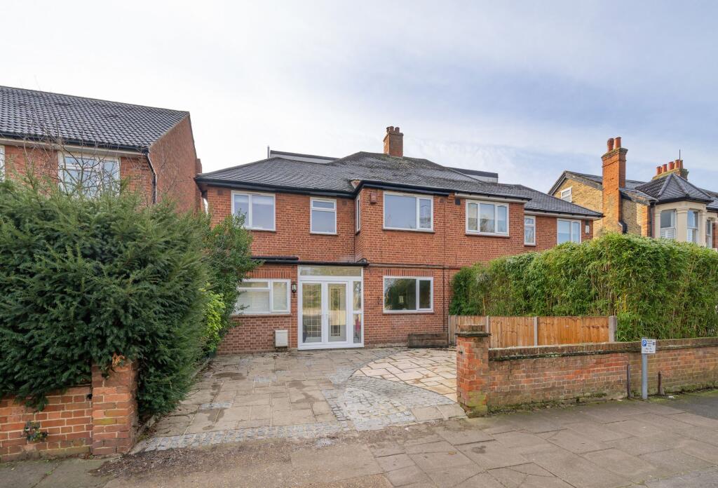 Additional image 9 of Cedars Road, Beckenham, BR3