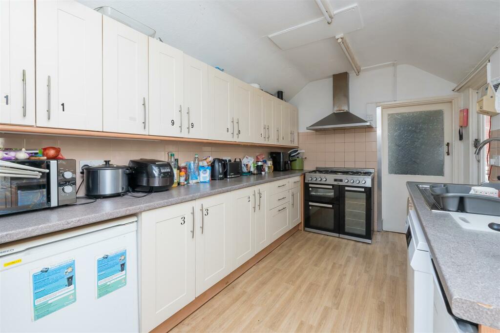 Additional image 5 of 18673345 Carnarvon Road, Redland, BS6