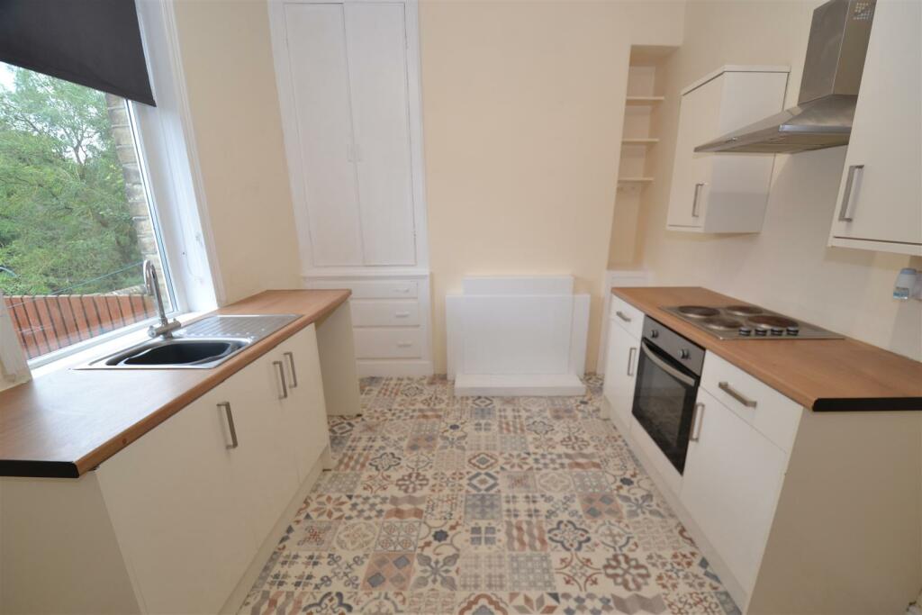 Additional image 16 of Bradford Road, Oakenshaw