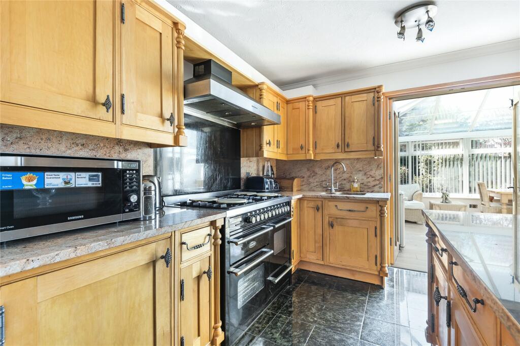 Additional image 7 of Bay Tree Close, Bromley