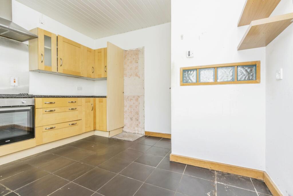 Additional image 8 of De Courcy Avenue, Carrickfergus, BT38