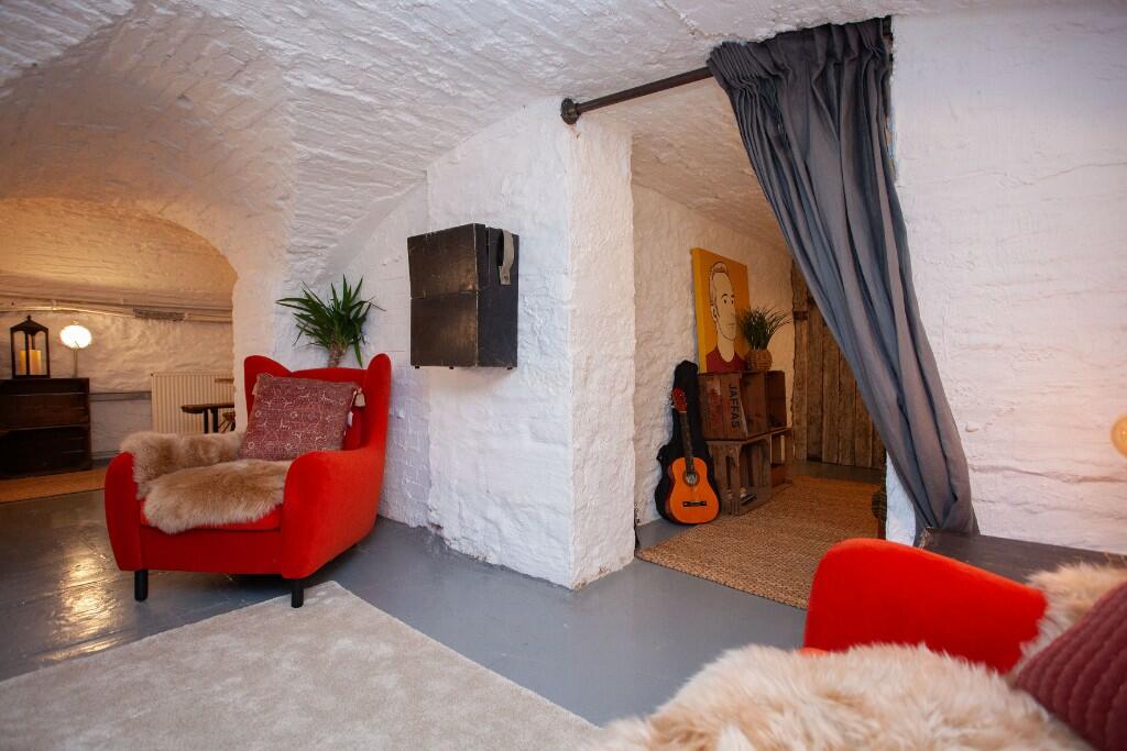 Additional image 29 of Royal York Crescent, Bristol, BS8