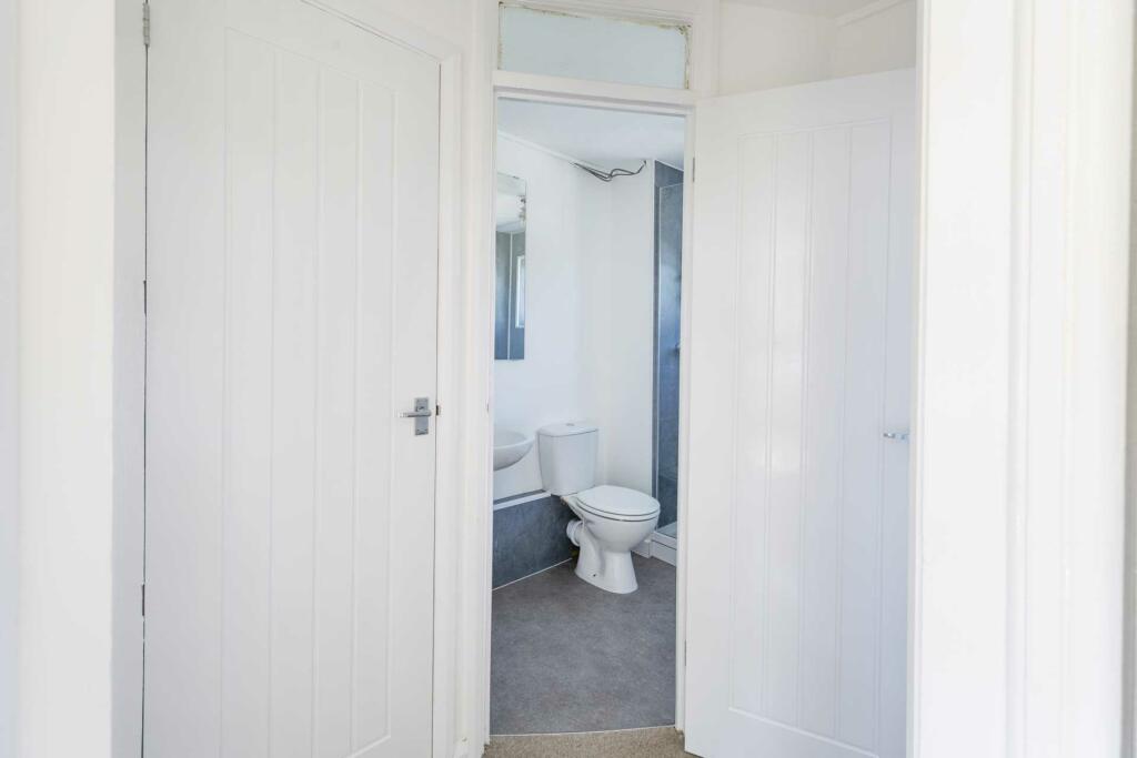 Additional image 13 of Cairns Road, Westbury Park