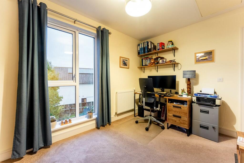 Additional image 19 of Farnborough Road, Locking Parklands - A MUST VIEW