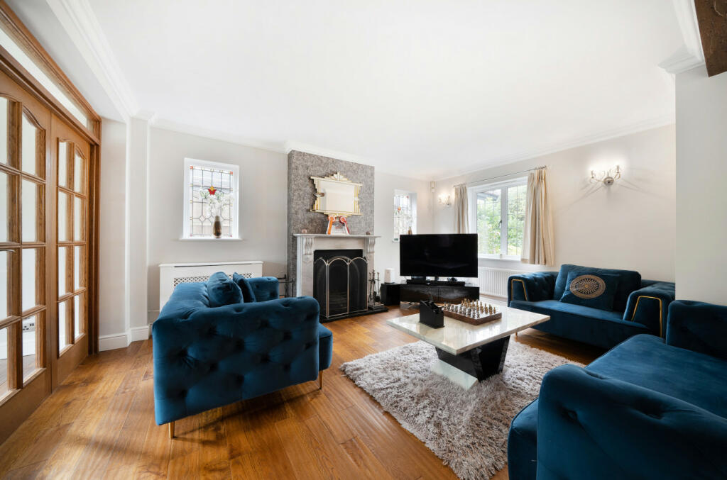 Additional image 3 of The Glen, Farnborough Park, Orpington, Kent, BR6