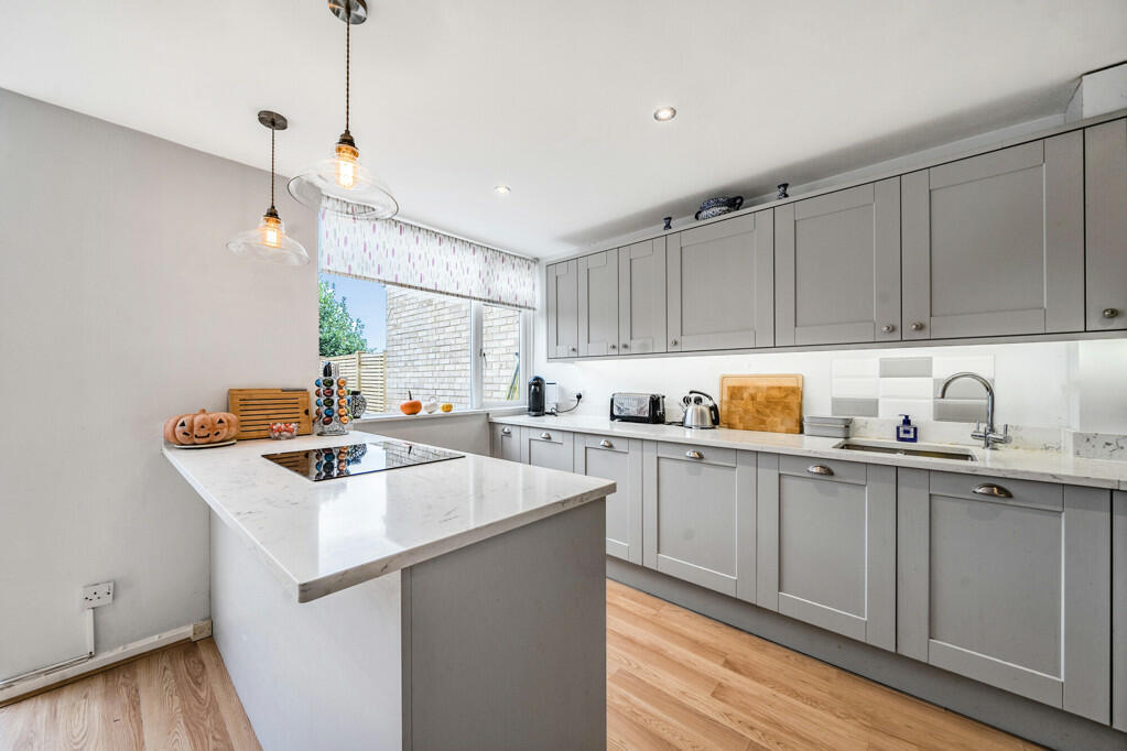 Additional image 11 of Holmdene Close, Beckenham