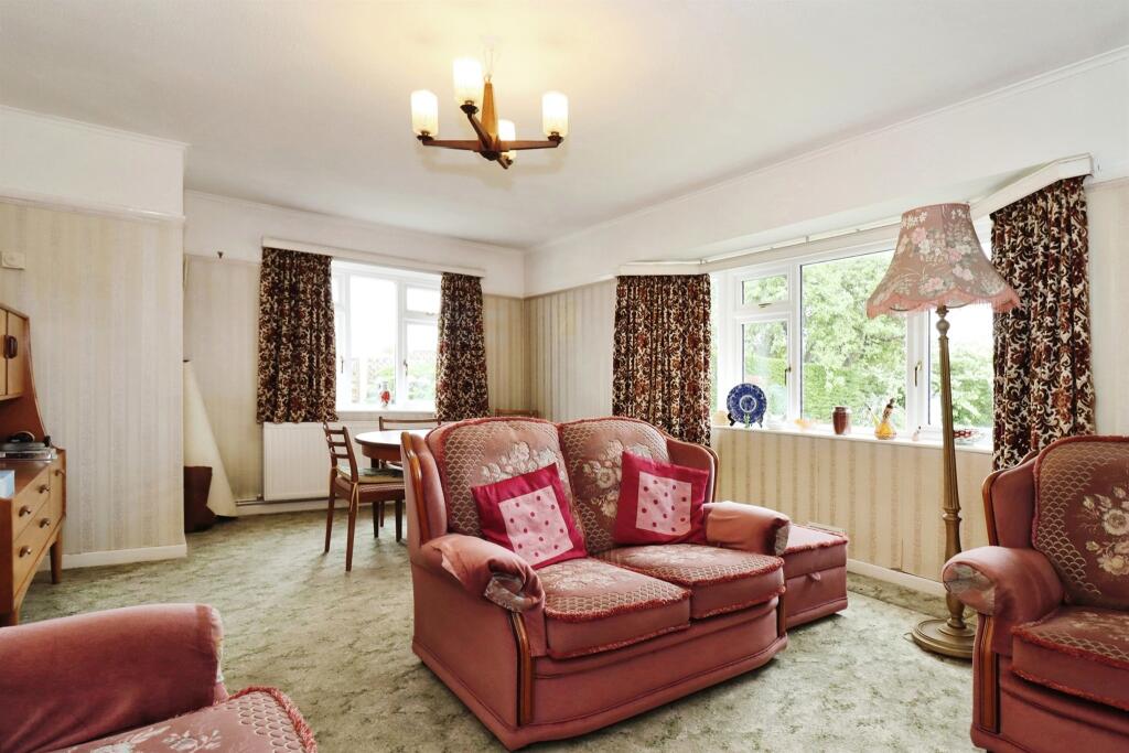 Additional image 4 of North Street, Oldland Common, Bristol