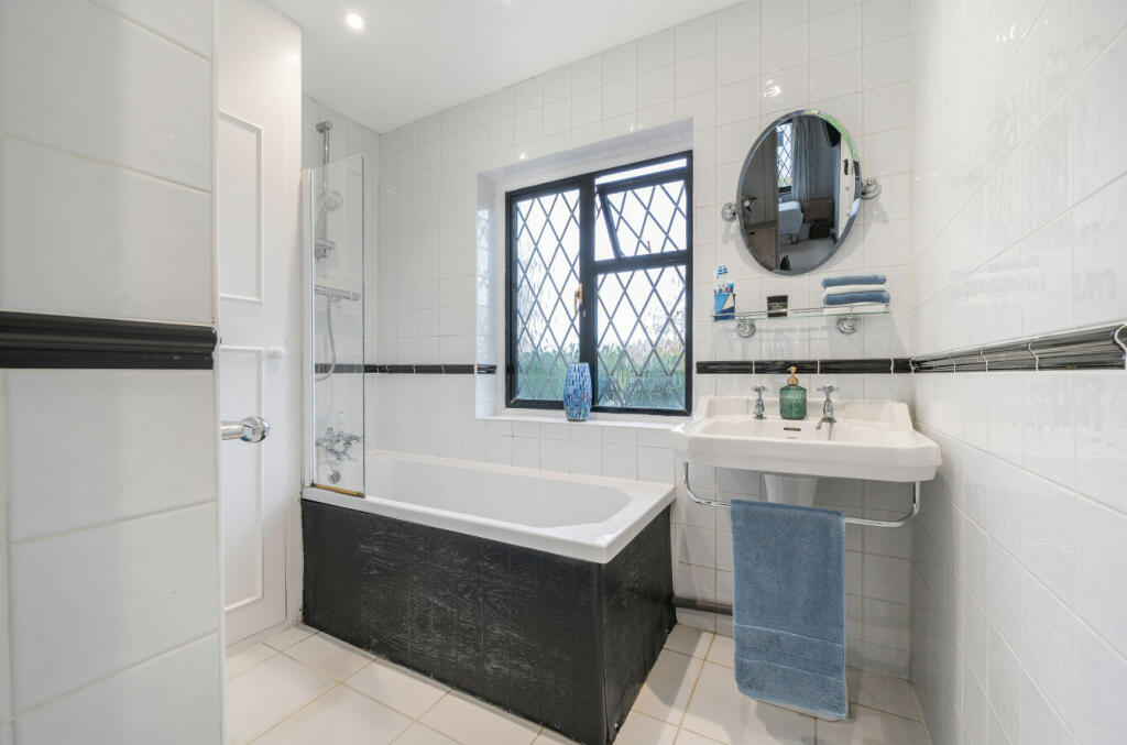 Additional image 18 of Great Thrift, Petts Wood, BR5