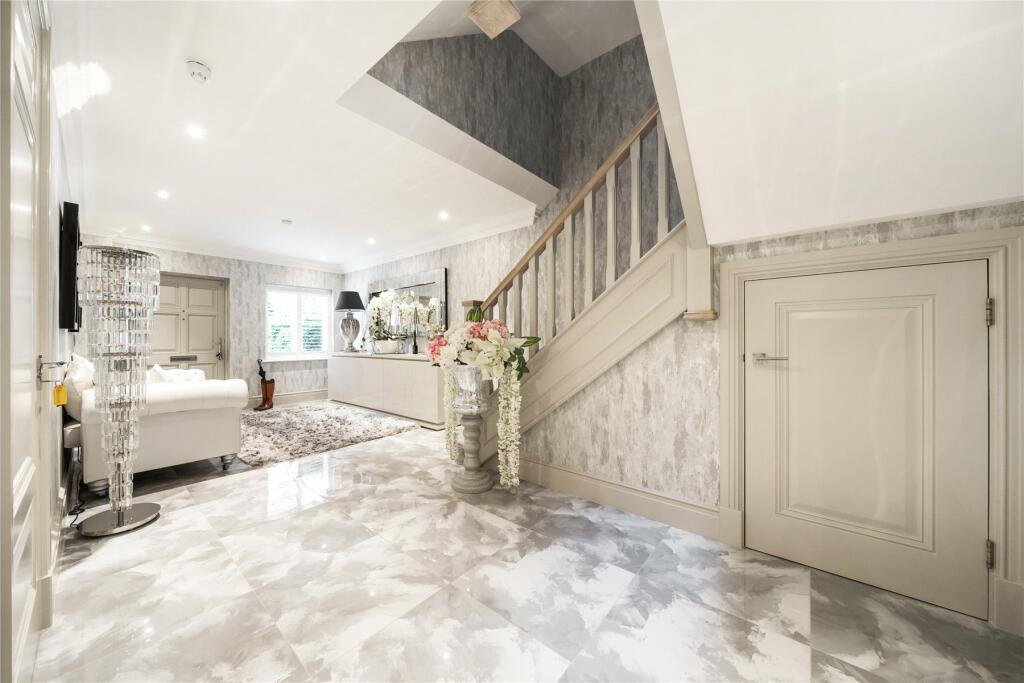 Additional image 9 of Willoughby Lane, Bromley