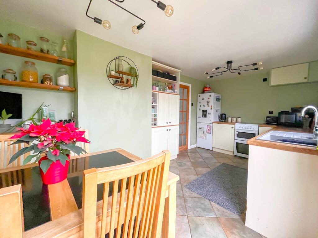 Additional image 3 of Valleyway Road, Nailsea, North Somerset, BS48