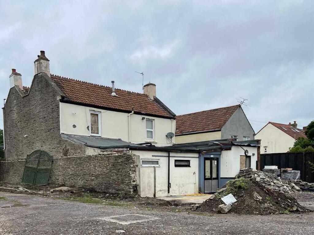 Additional image 2 of W-421104 - White Swan, 70 North Street, Downend BS16 5SG