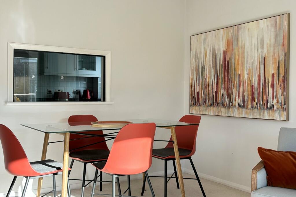 Additional image 8 of Bromley Road, Beckenham, BR3